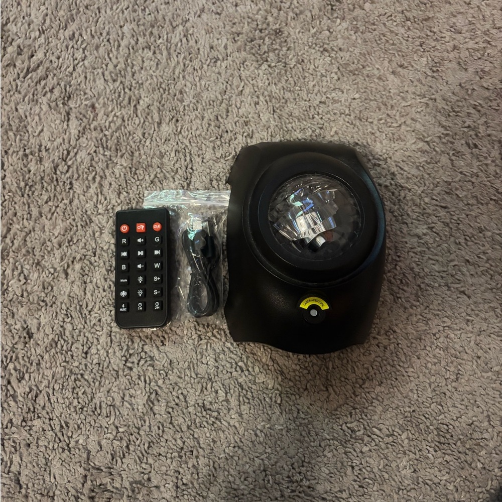 Black Star Projector with Remote